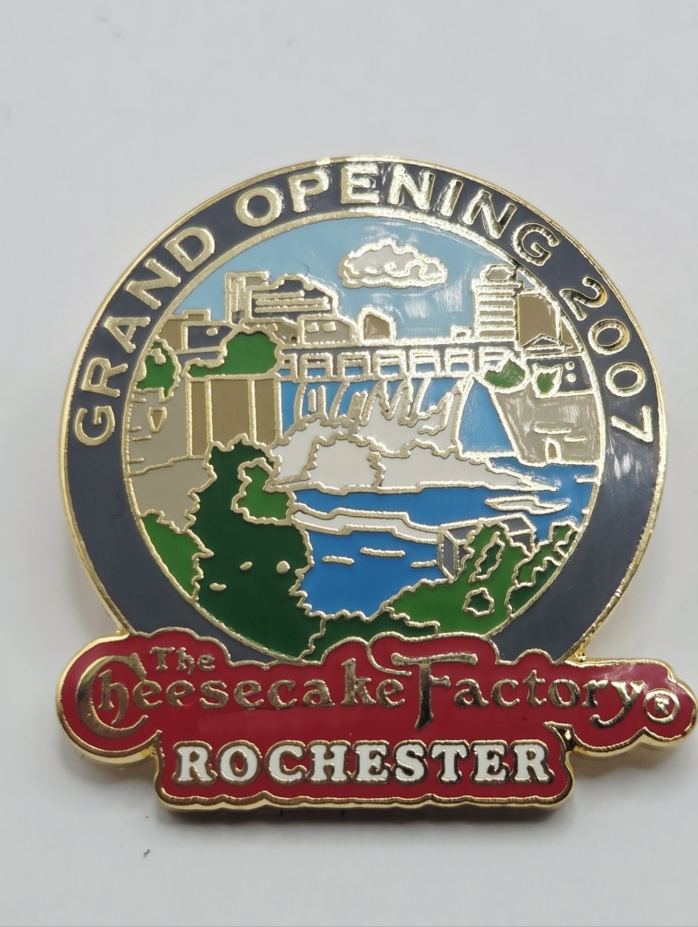 The Cheesecake Factory Rochester MN Grand Opening 2007 Pin RARE